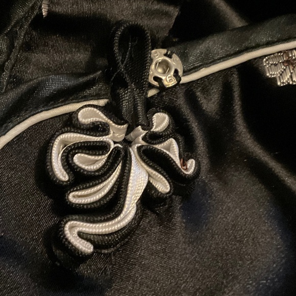 Japanese inspired black Silky dress with fancy cloth snap buttons - Picture 15 of 16